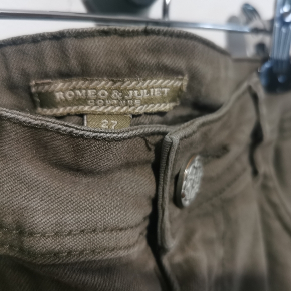 Romeo & Juliet Couture Olive or Khaki Green Skinny Jeans Size 27 - Picture 3 of 6